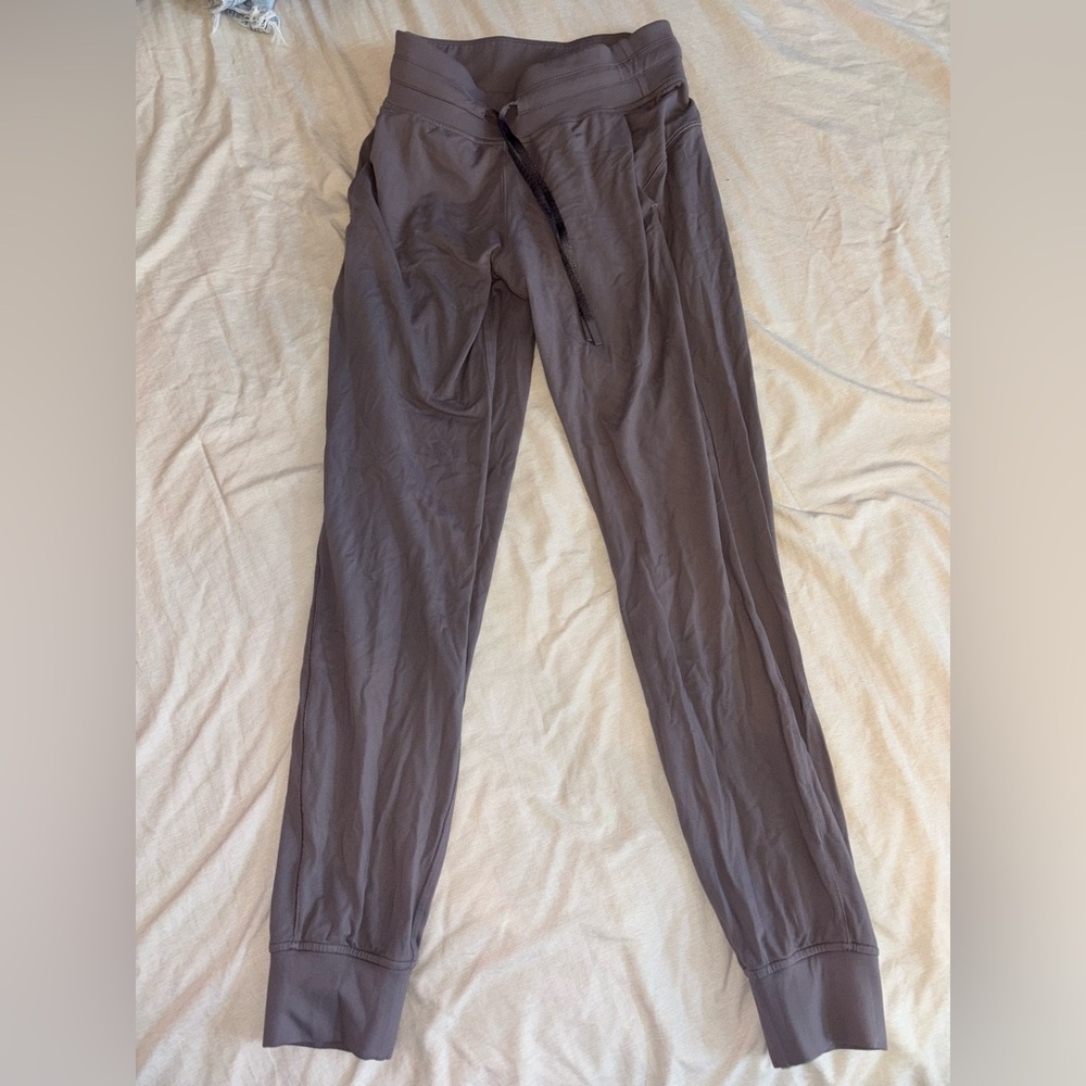 Lulu Joggers